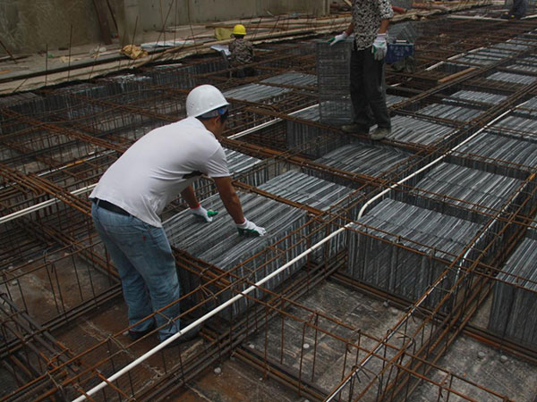 <a href=http://www.waterkings.com.cn/ target='_blank'>收口網</a>鋼網箱-案例.jpg